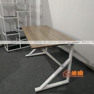 Bàn chân sắt chữ K 1m2 BK1T