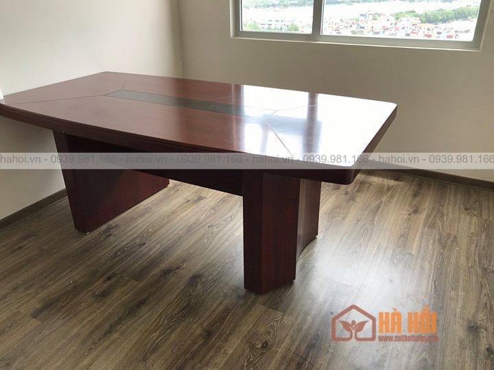 Bàn họp nâu 1m8 BHN1