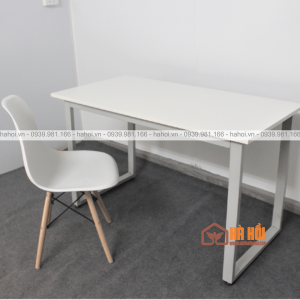 Bàn nhân viên chân sắt BVP07G