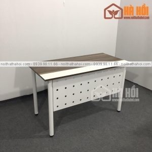 Bàn nhân viên chân sắt đen có yếm BVP02Y