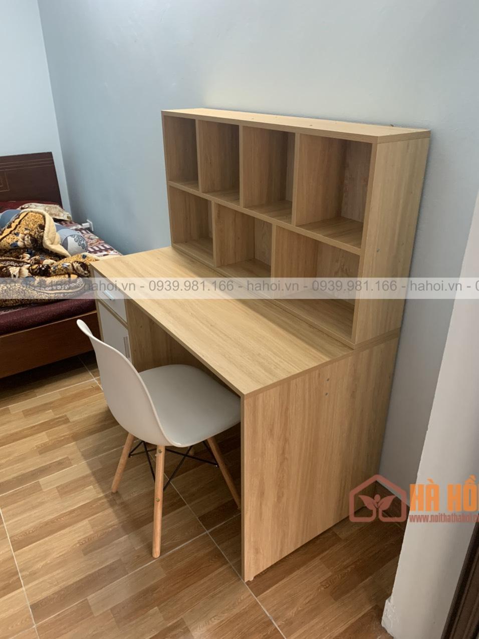 ban-lam-viec-lien-gia-sach-blg122