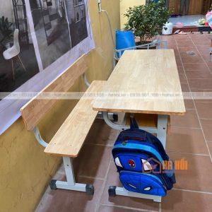Bộ bàn học sinh rời ghế có tựa gỗ cao su BHS5A