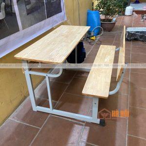 Bộ bàn học sinh liền ghế có tựa gỗ cao su HS06B