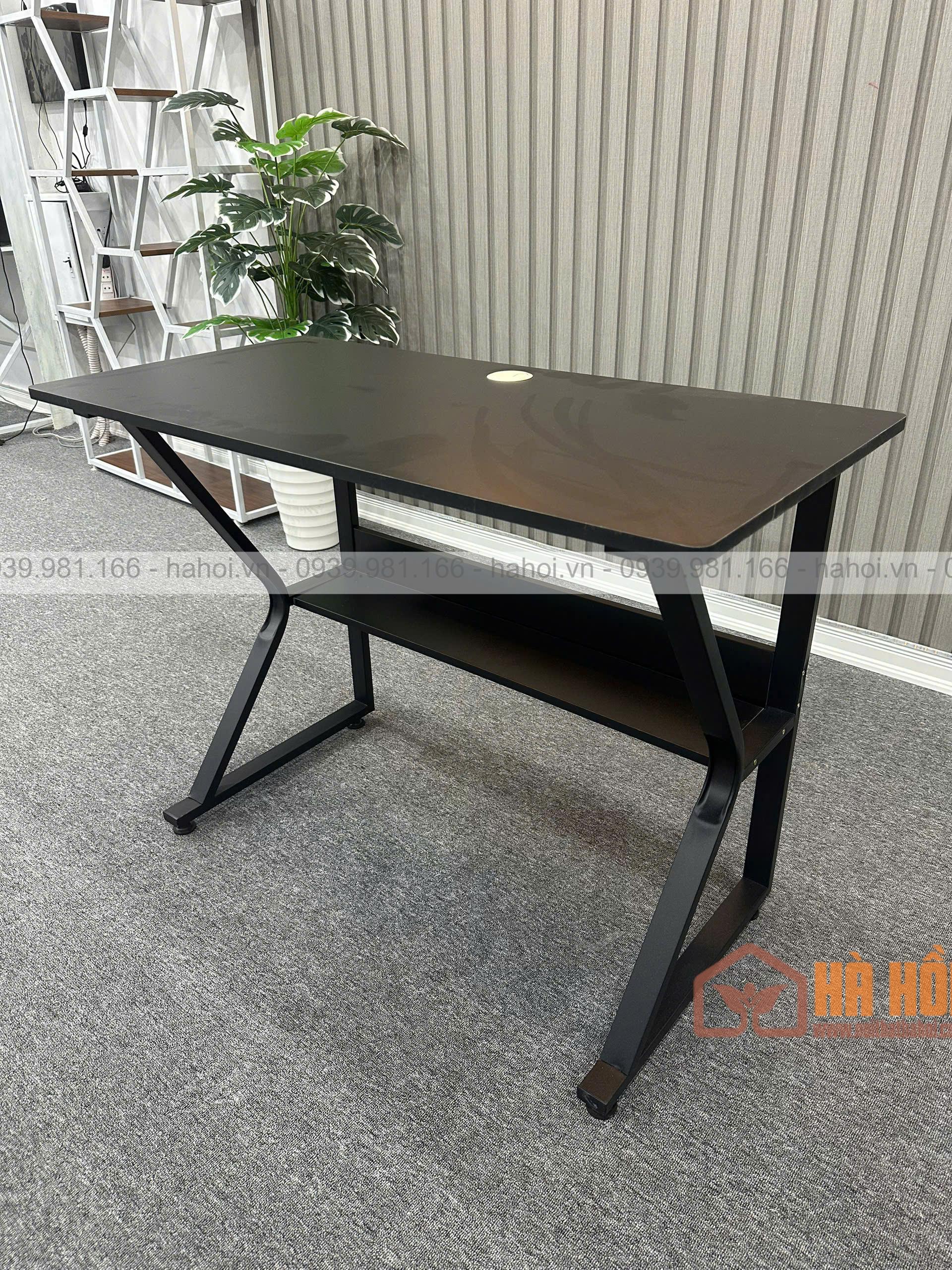 Bàn gaming chữ K có giá sách