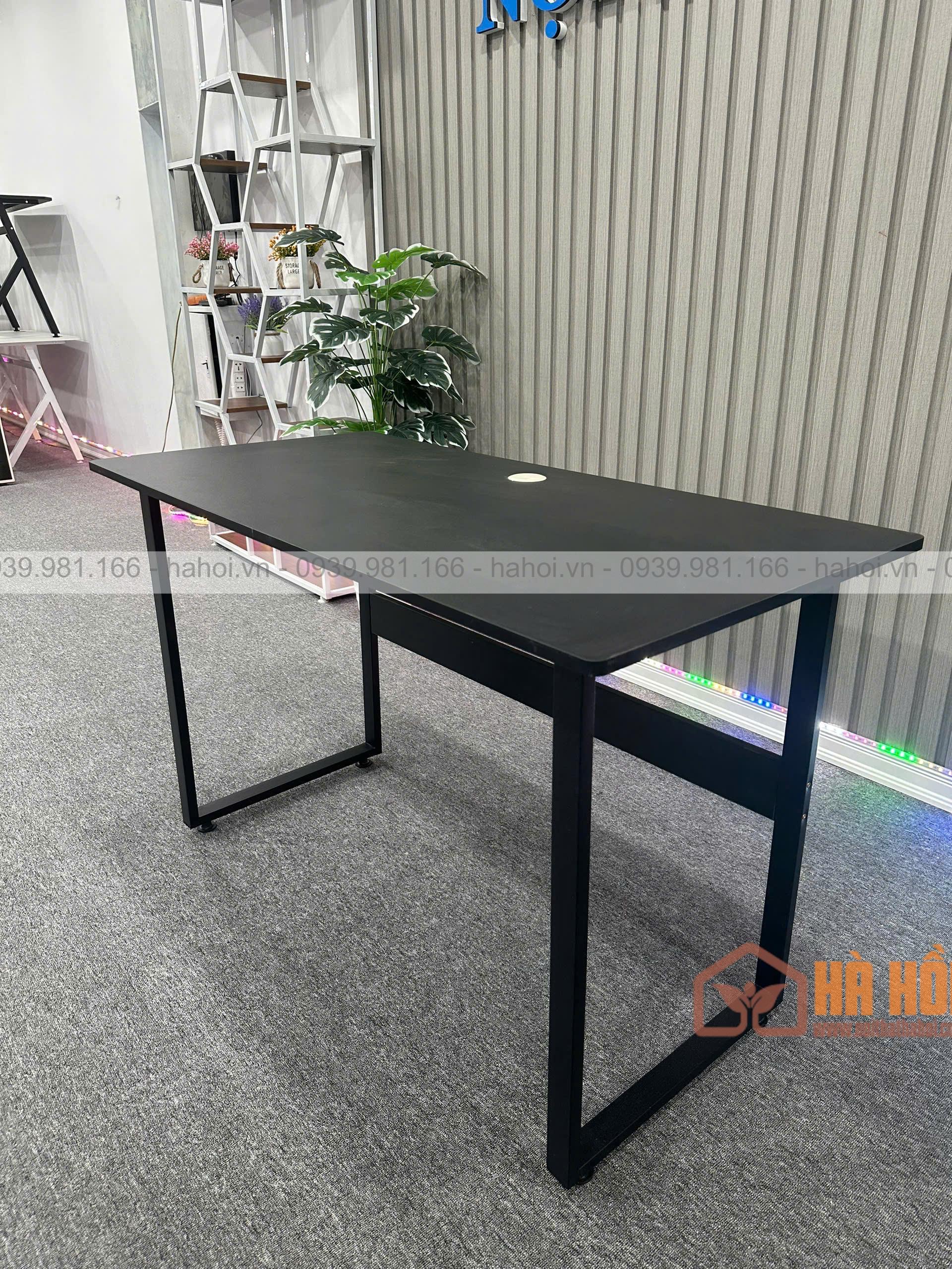 Bàn gaming chữ U